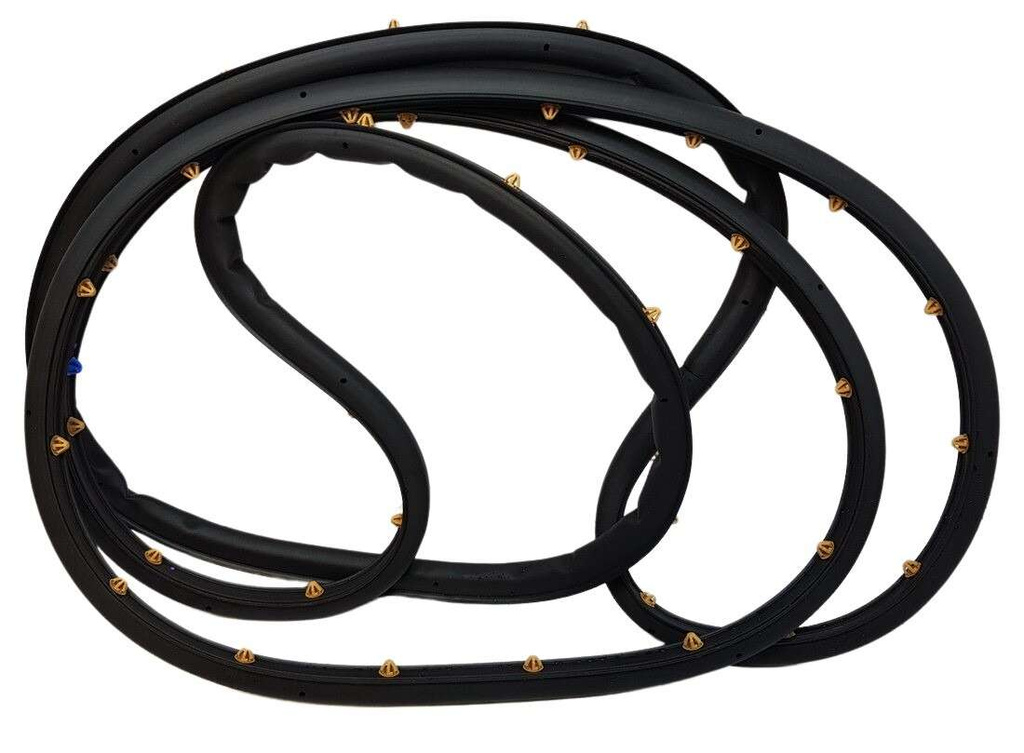 Skoda Octavia IV 5E3 uszczelka karoseryjna przód prawa 5E3837698B 5AP NOWY ORYGINAŁ