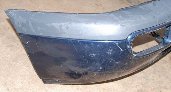 Mitsubishi Space Runner 1995 zderzak przód przedni