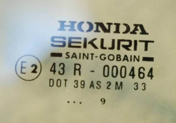 Honda Accord 1999 szyba przód przednia prawa