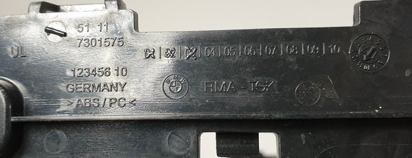 BMW F45 F46 prowadnica ślizg przód lewy 7301575 51117301575 ORYGINAŁ