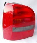 Audi A4 Kombi Avant lampa TYŁ TYLNA LEWA