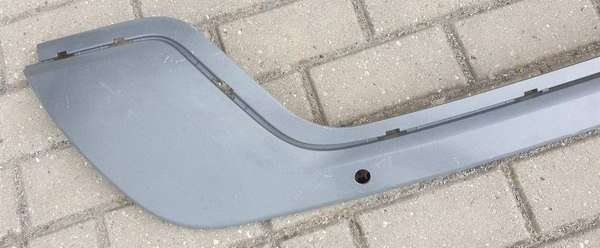 Range Rover Evoque listwa tył K8D2-17F784-AB