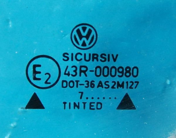 VW Golf IV '97 5D szyba TYLNA LEWA MAŁA