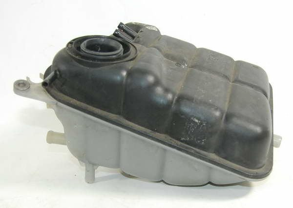 VW Phaeton zbiorniczek wyrównawczy 3D0121407B
