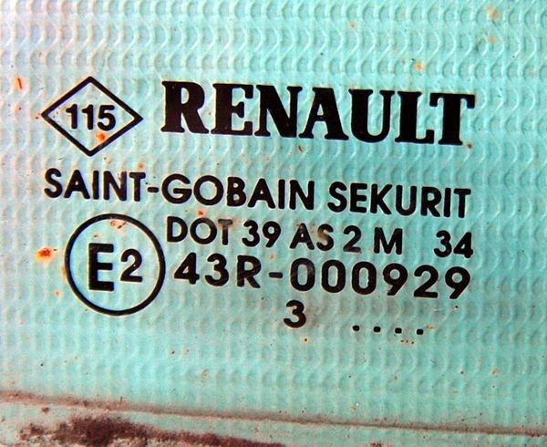 Renault Laguna II 2003 szyba TYLNA LEWA MAŁA