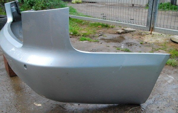 Audi A6 C6 4F9 KOMBI zderzak tył tylny PDC