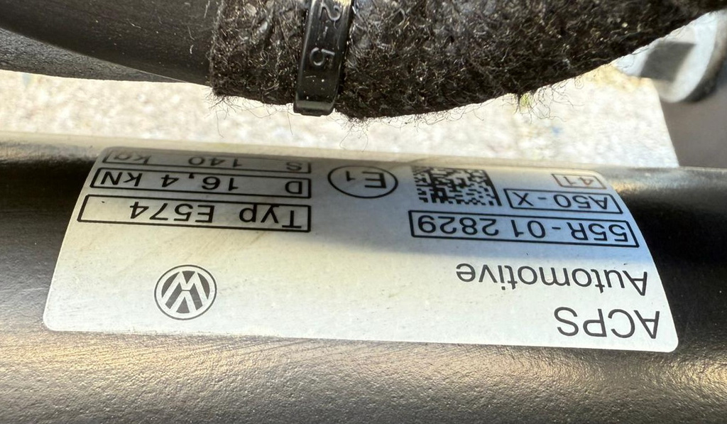 VW Touareg III 760 hak elektryczny 760803881E moduł przycisk wiązki ZESTAW