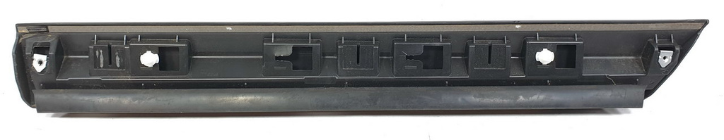 VW Passat B8 Alltrack listwa  na drzwi tył prawa 3G0854902C ORG