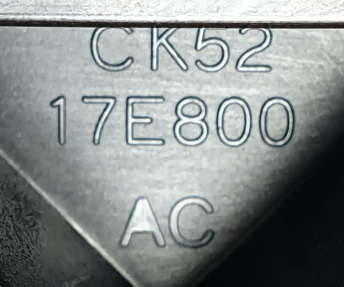 Range Rover 13- ślizg wspornik tył środkowy LR105091 CK52-17E800-AC NOWY ORYGINAŁ