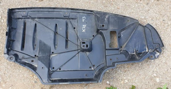 Toyota Auris II osłona 58399-02040