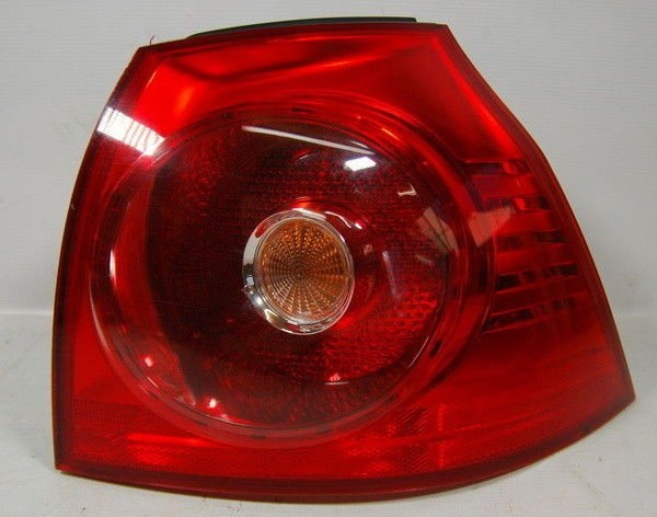VW Golf V H/B lampa TYLNA TYŁ PRAWA