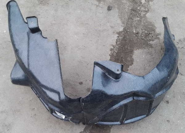 Audi A3 SEDAN nadkole tył tylne prawe 8V5810172C