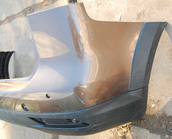 VW Touran Cross 2012 zderzak tył tylny