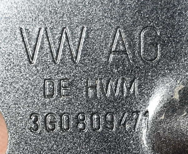 VW Passat B8 wspornik błotnika przód lewy 3G0809471 ORG NOWY