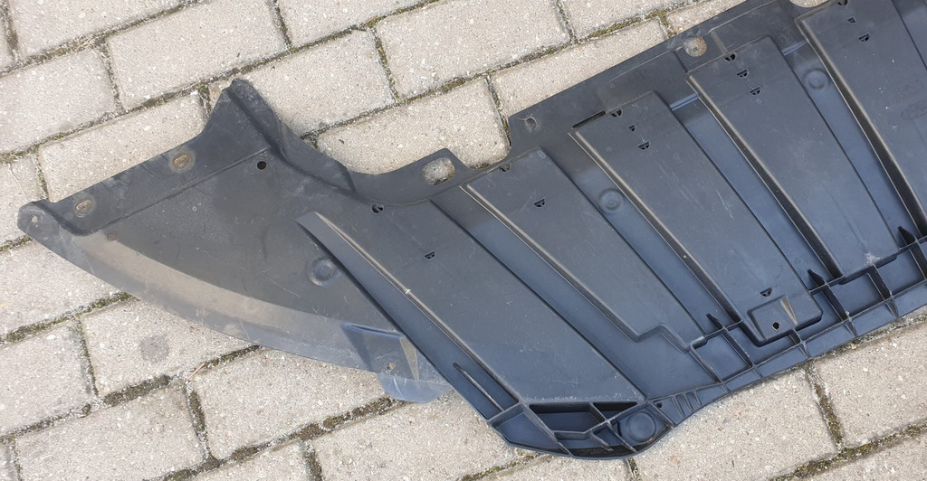 Ford Focus MK3 płyta osłona przód BM51-A8B384-A