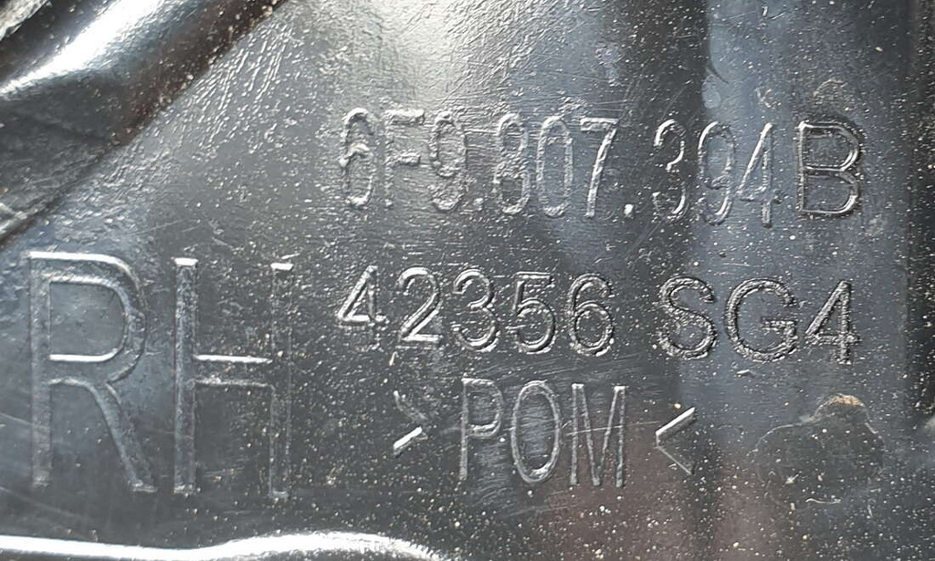 Seat Arona prowadnica uchwyt ślizg tył prawy 6F9807394B NOWY ORYGINAŁ