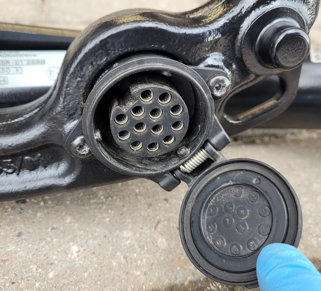 Seat Leon 5FA elektryczny hak holowniczy 5FA803880D , moduł przycisk śruby wiązki - - ZESTAW