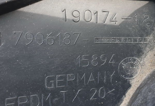 BMW F10 F11 ślizg uchwyt halogenu lewy M Pakiet M power