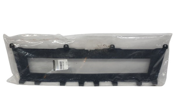 Renault Megane III ramka wlot kierownica powietrza 623121799R ORG NOWA
