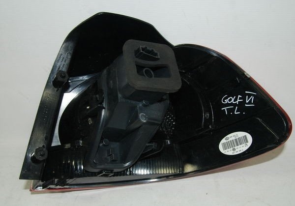VW Golf VI lampa TYLNA TYŁ LEWA 5K0945095D