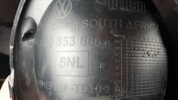 VW Polo Cross 6R ramka halogenu prawa 6R0853666G