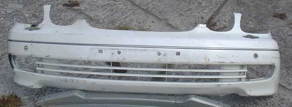 Lexus GS 2000 zderzak przód przedni